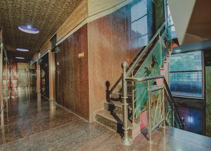 Hotel O Grand Akshay