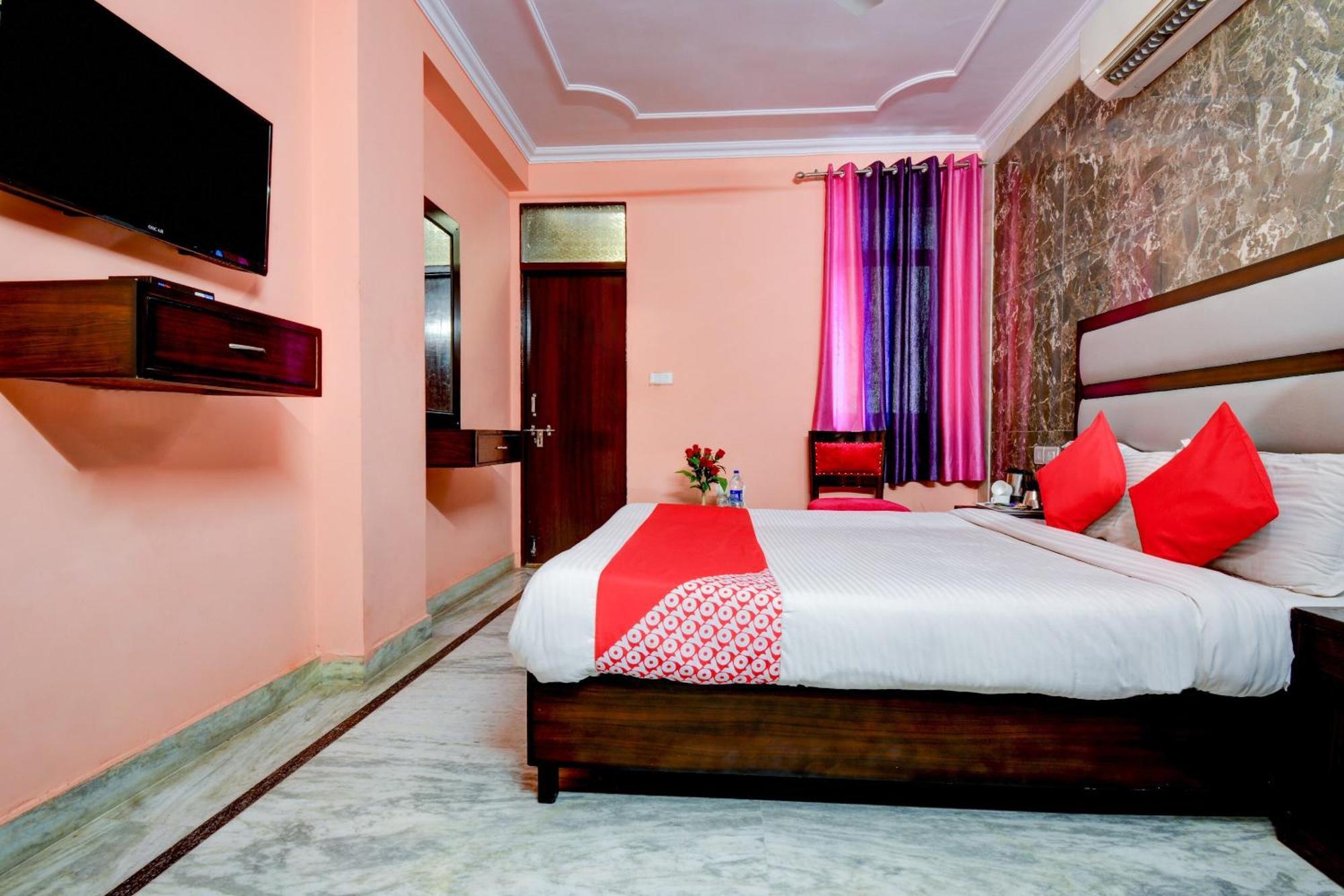 Hotel O Grand Akshay